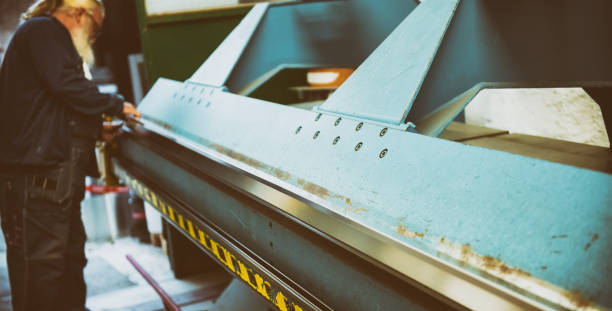 Metal Mastery: Applications and Innovations of CNC Plate Bending Machines