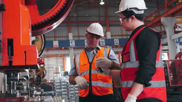 Bending the Future: The Evolution of CNC Plate Bending Machines