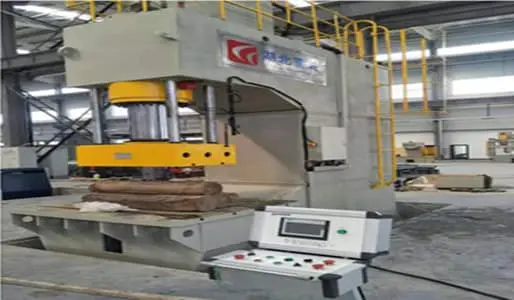 What Are the Classification and Advantages of Horizontal Hydraulic Press?
